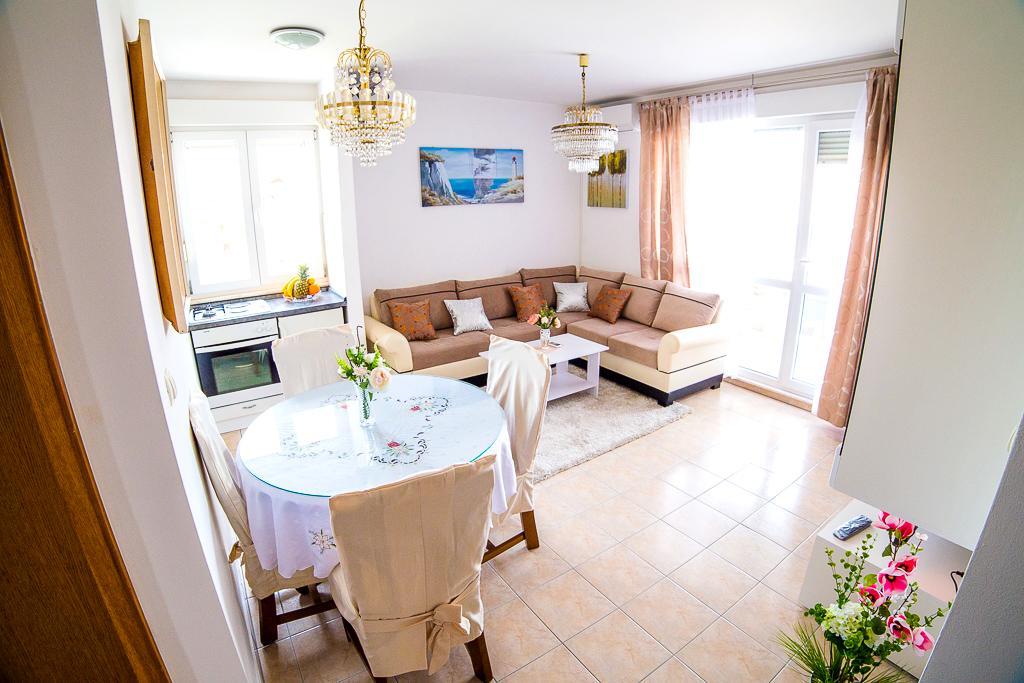 Split Apartments Shell ภายนอก รูปภาพ